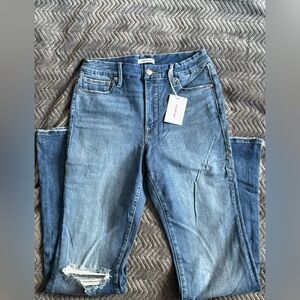 Good American Flare Woman’s Jeans in Classic Blue